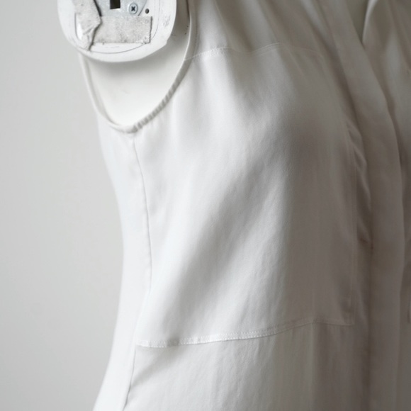 THEORY Sleeveless Button Front Blouse - White - Size Small - Picture 6 of 10